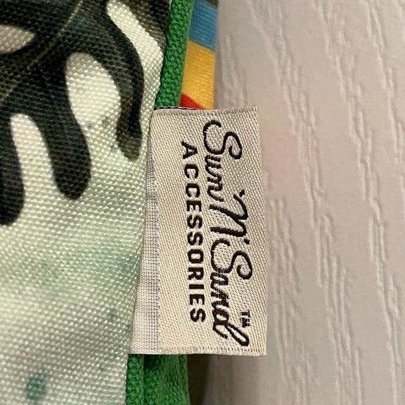 Sun & Sand Parrot shoulder Bag NEW - Picture 3 of 5